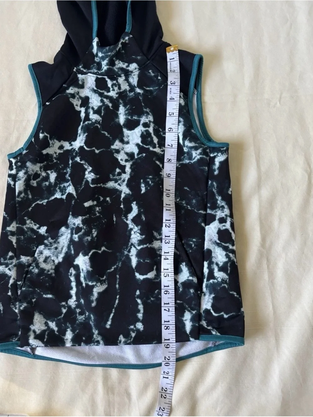 Old Navy Active Boys' Black Tie-Dye Sleeveless Hoodie - Size S (6)